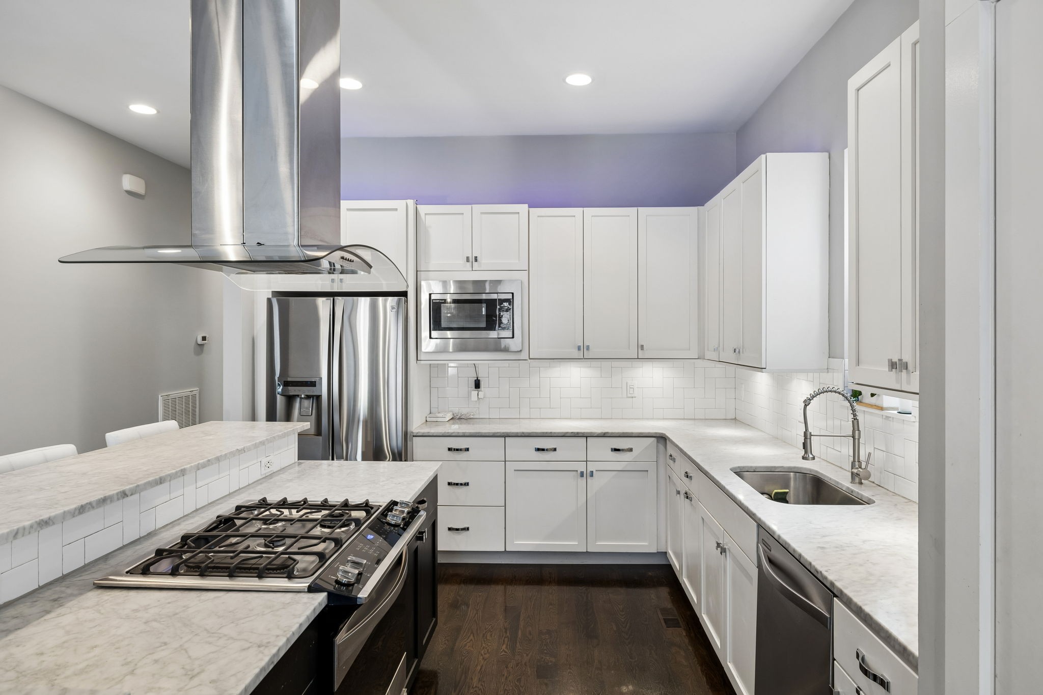 606 Hume St Unit: A