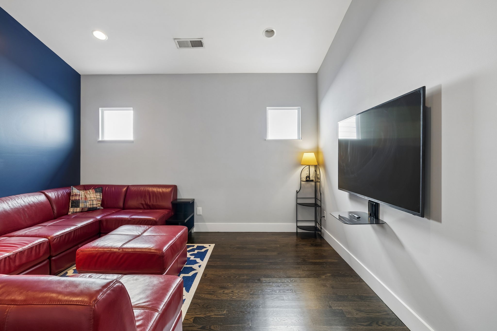 606 Hume St Unit: A
