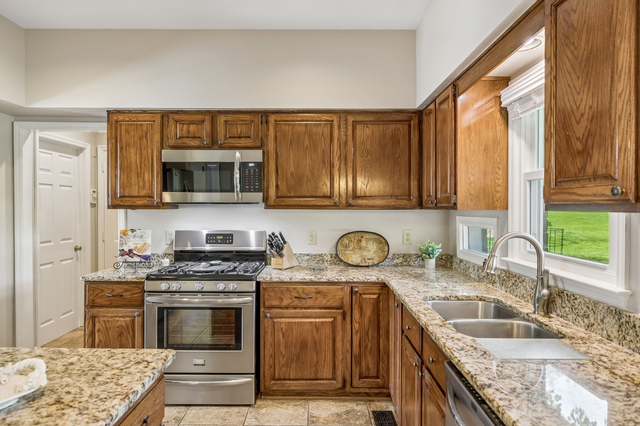 1067 Holly Tree Farms Rd