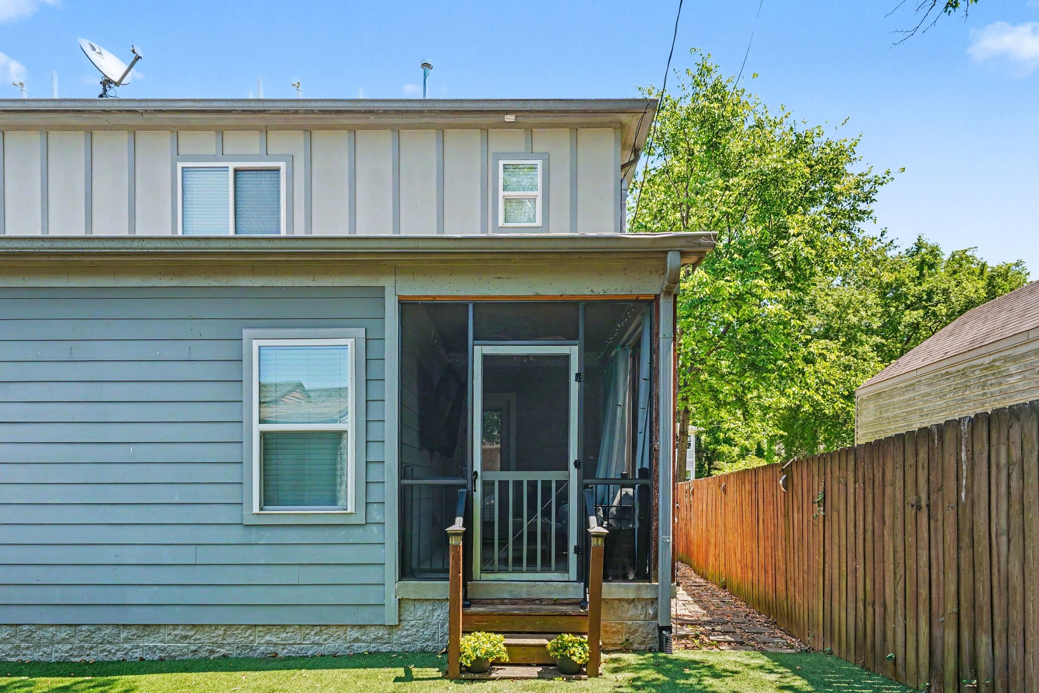 713 Groves Park Rd
