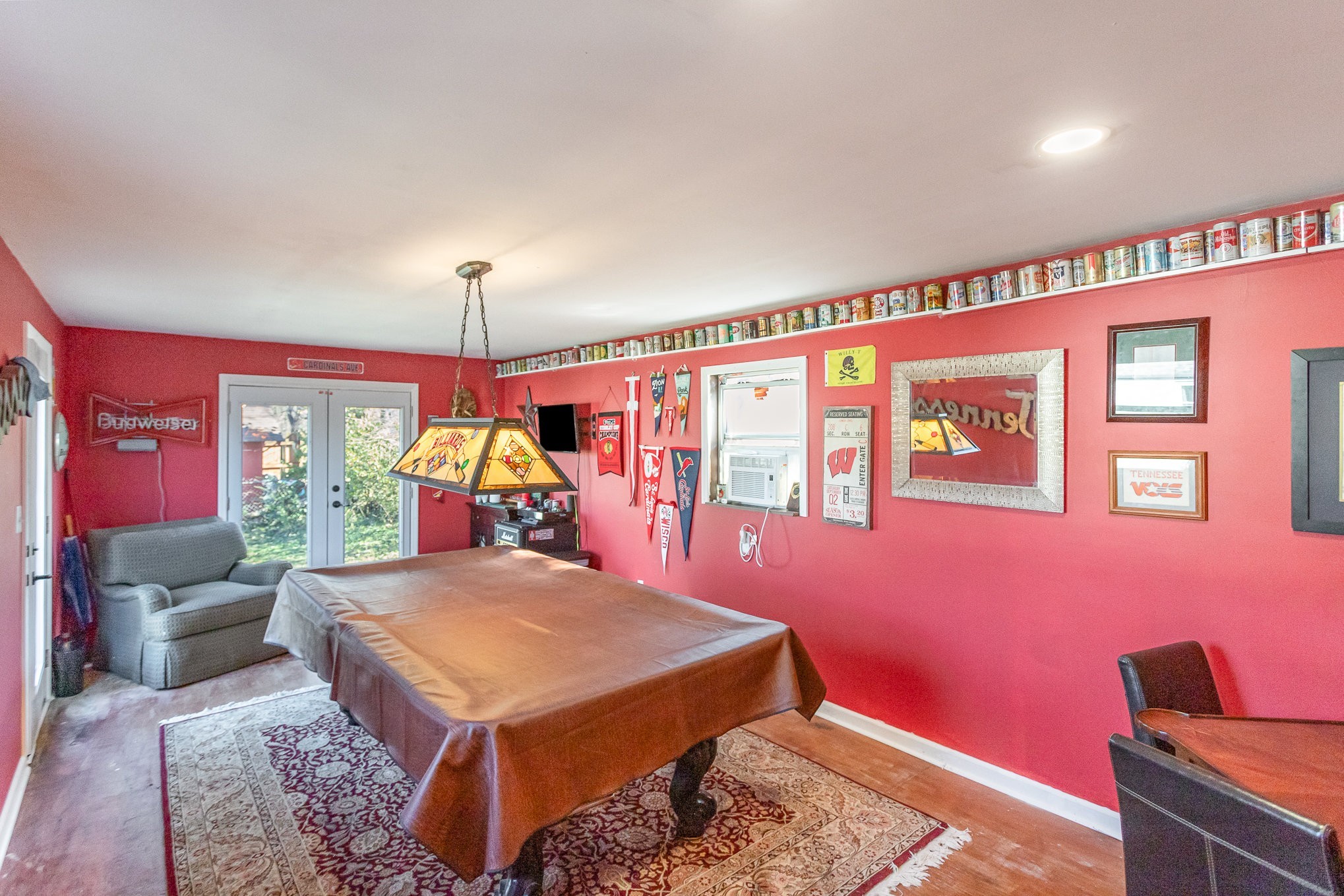 245 Collier Ave