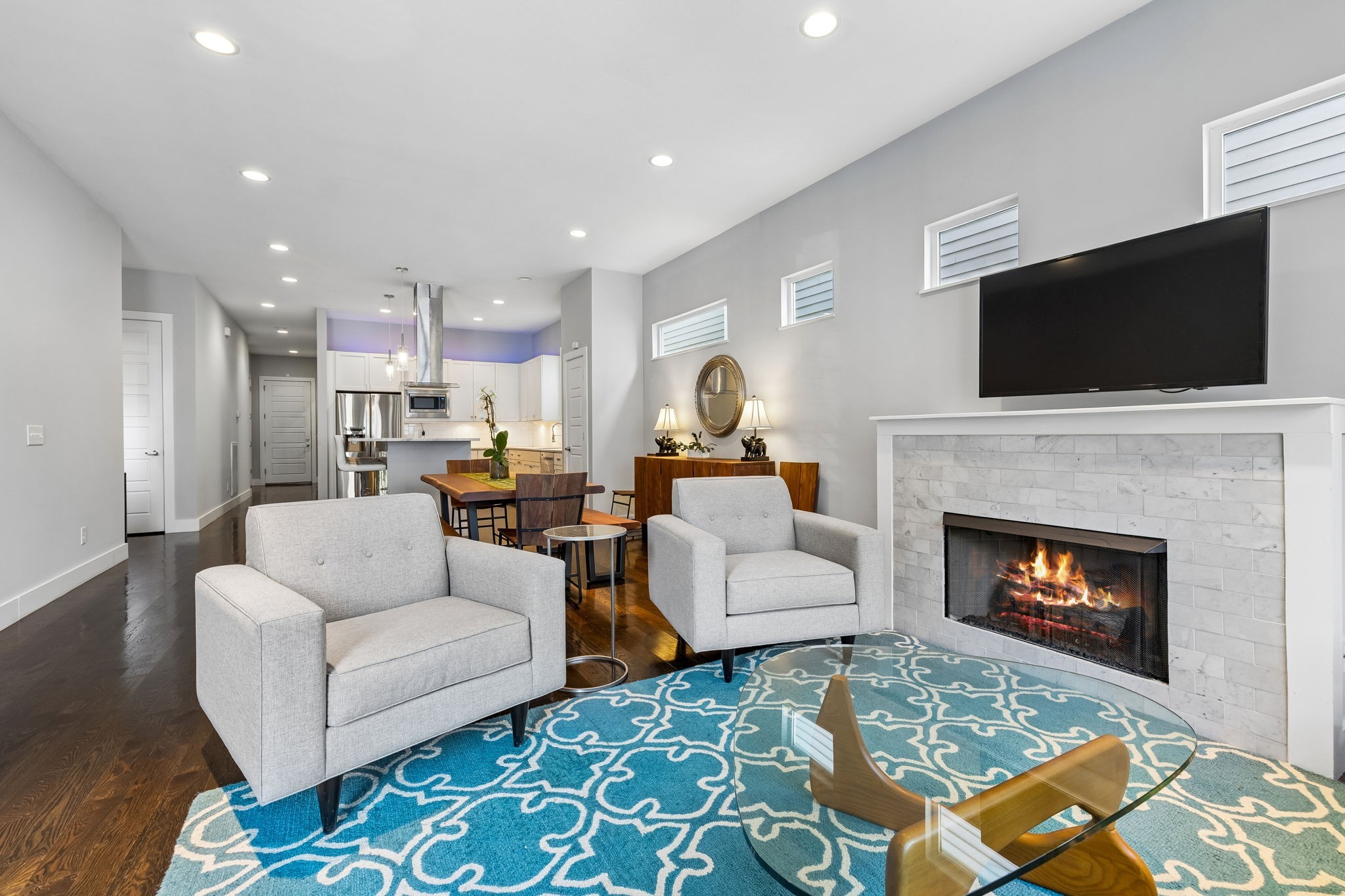 606 Hume St Unit: A