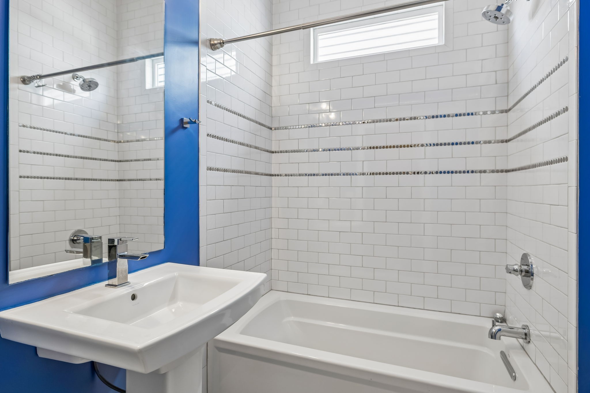 606 Hume St Unit: A