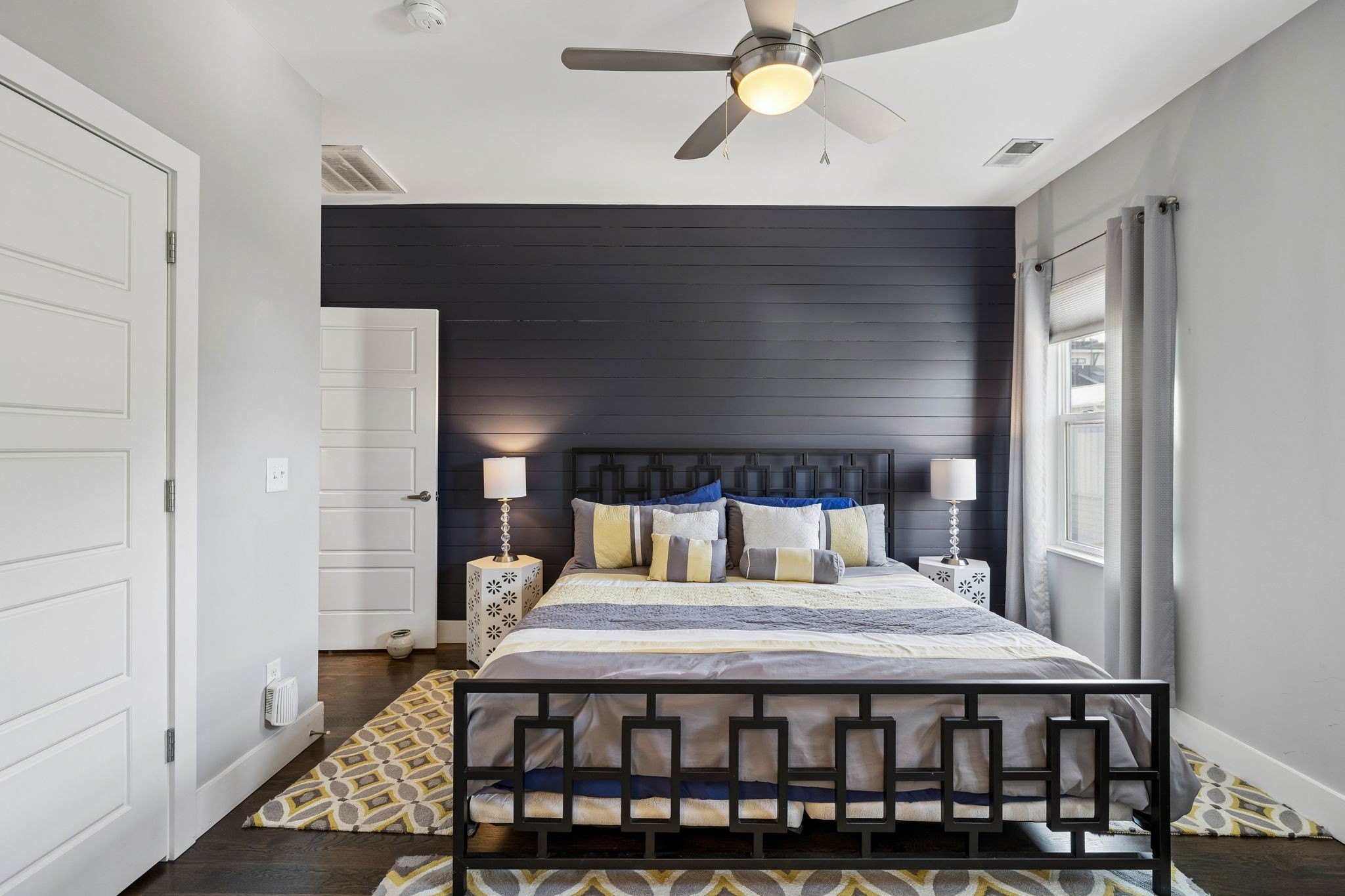 606 Hume St Unit: A