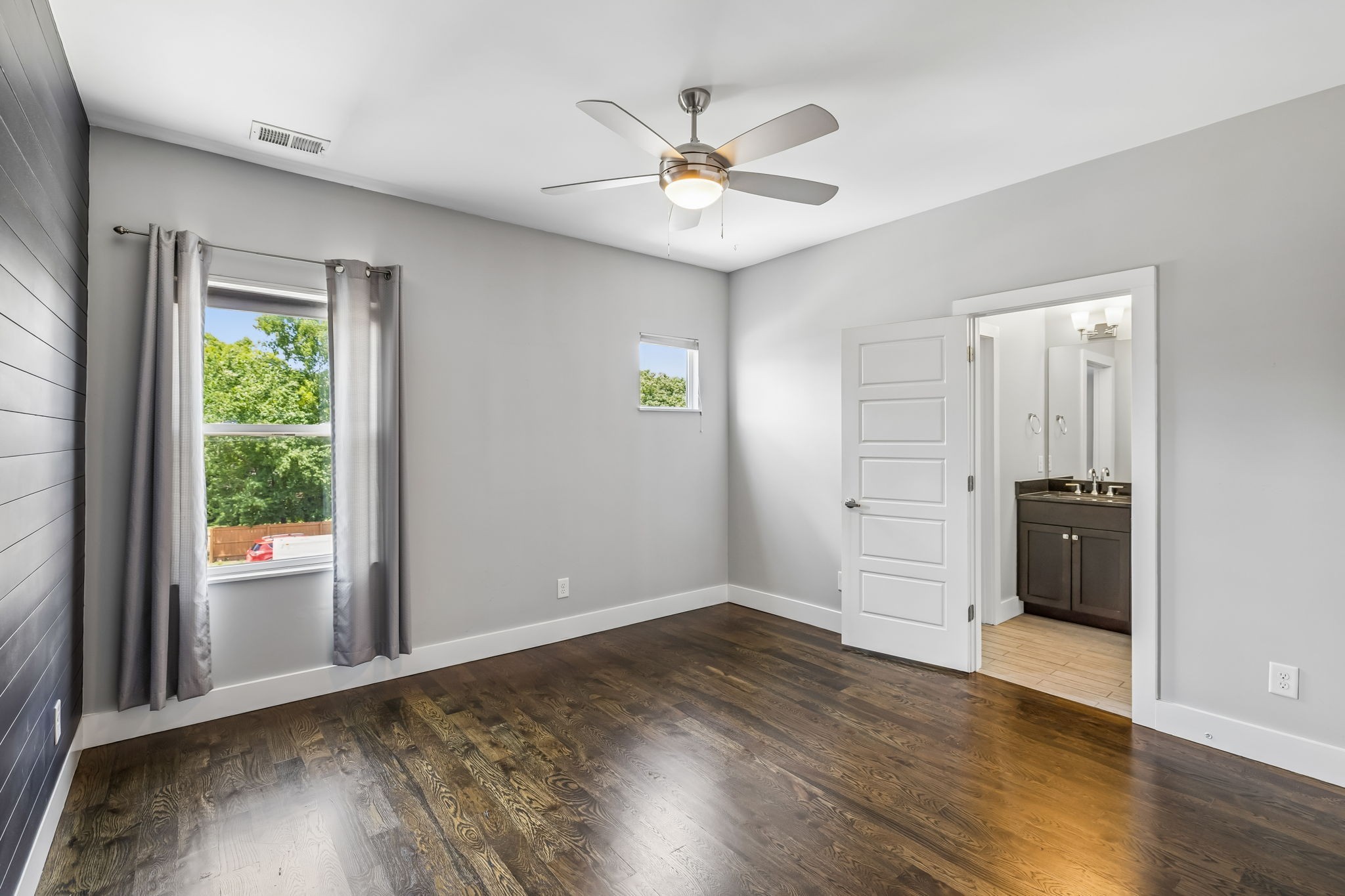 606 Hume St Unit: A