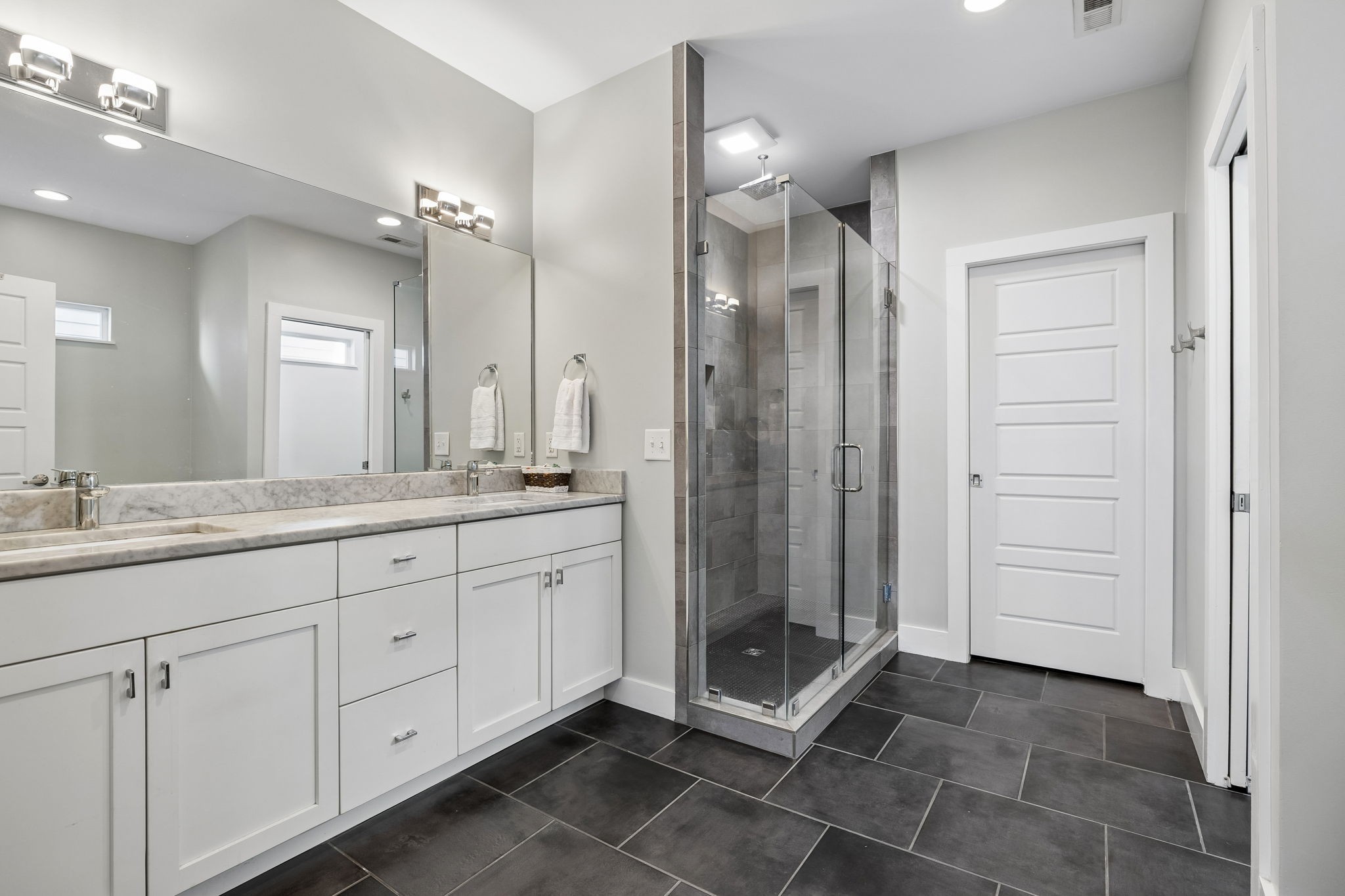 606 Hume St Unit: A