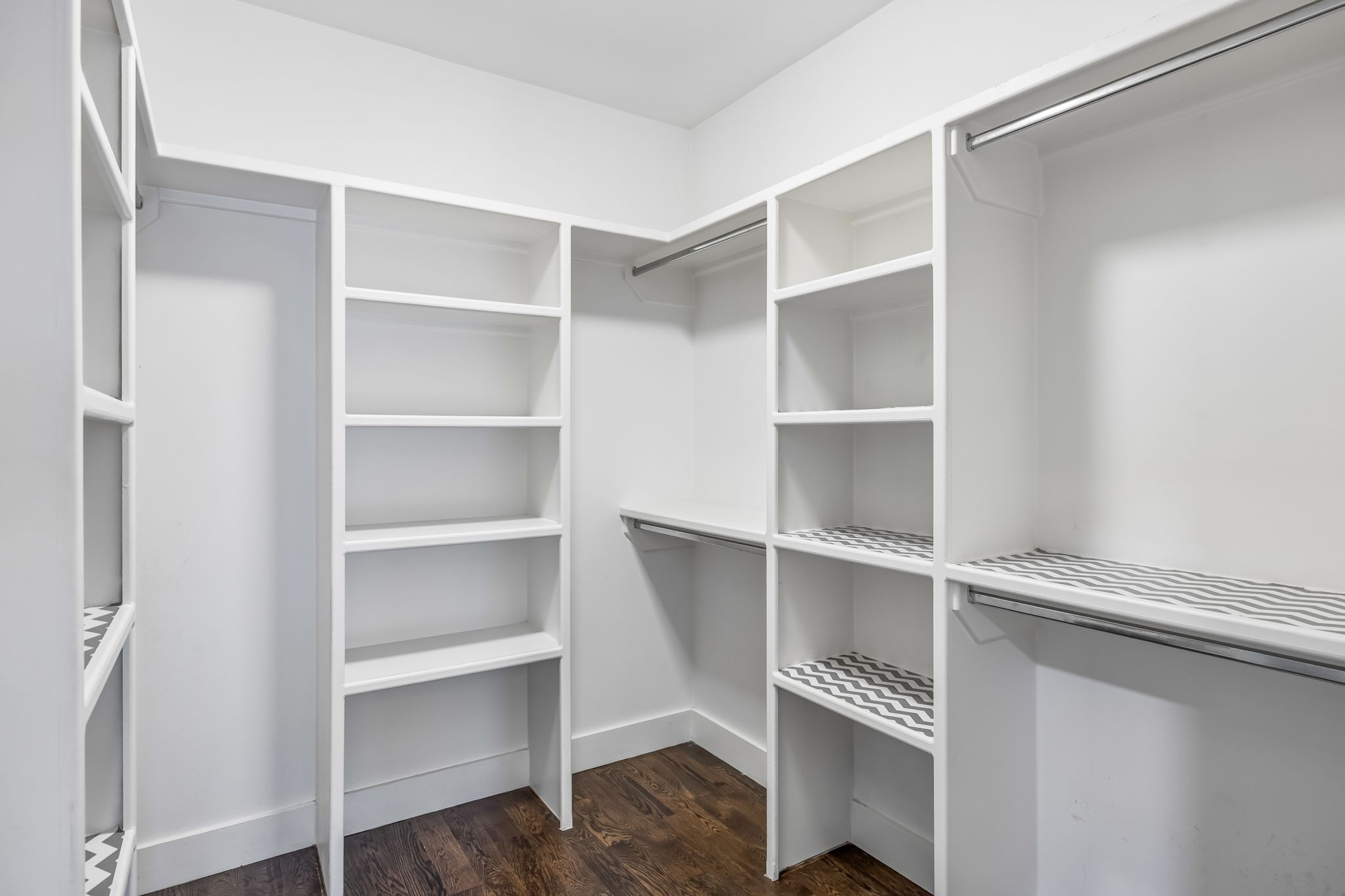 606 Hume St Unit: A
