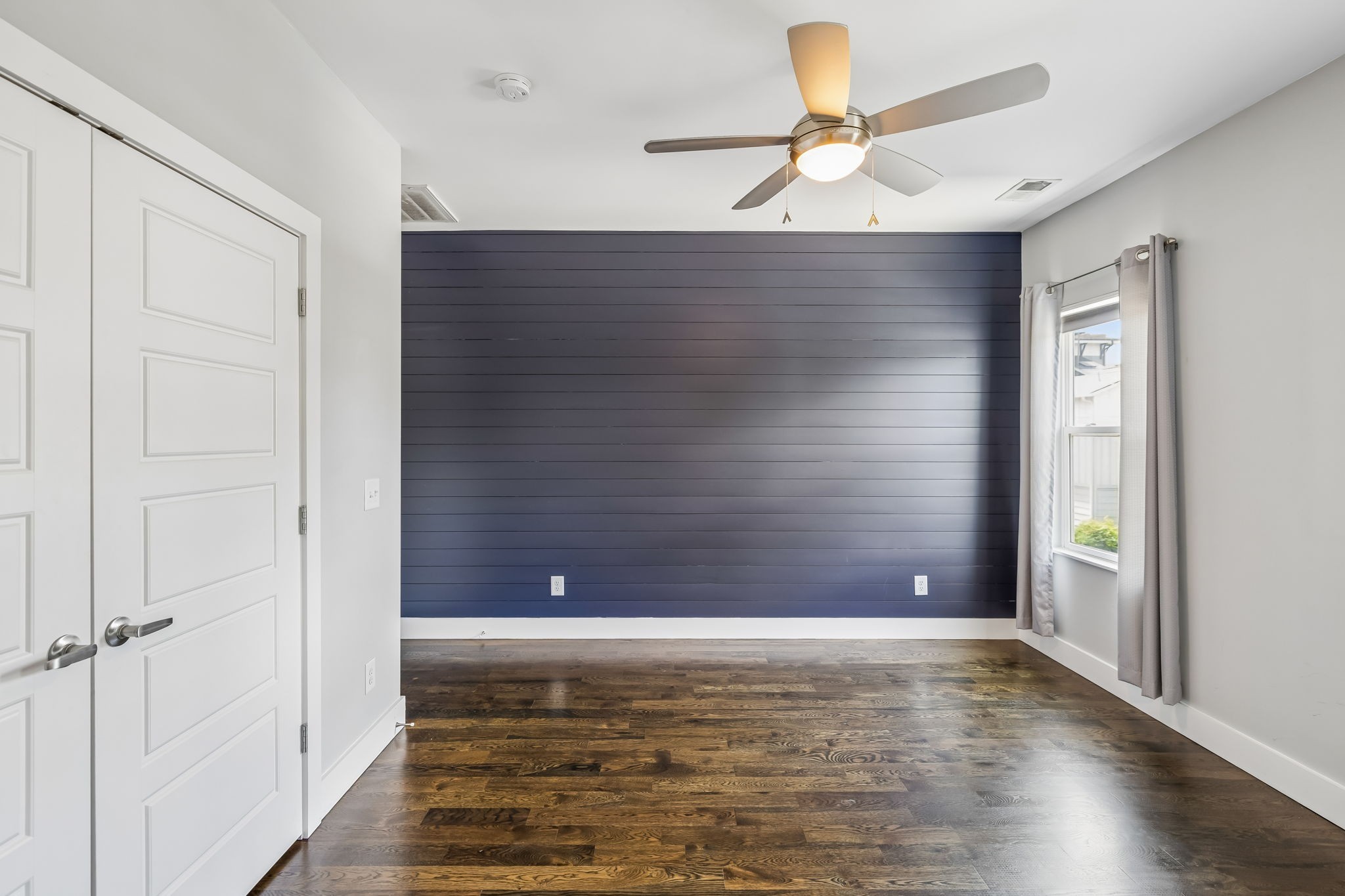 606 Hume St Unit: A