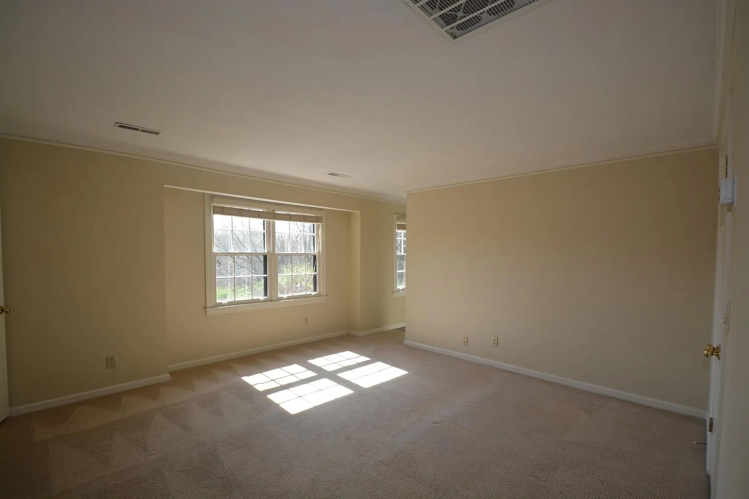 252 Westchase Dr