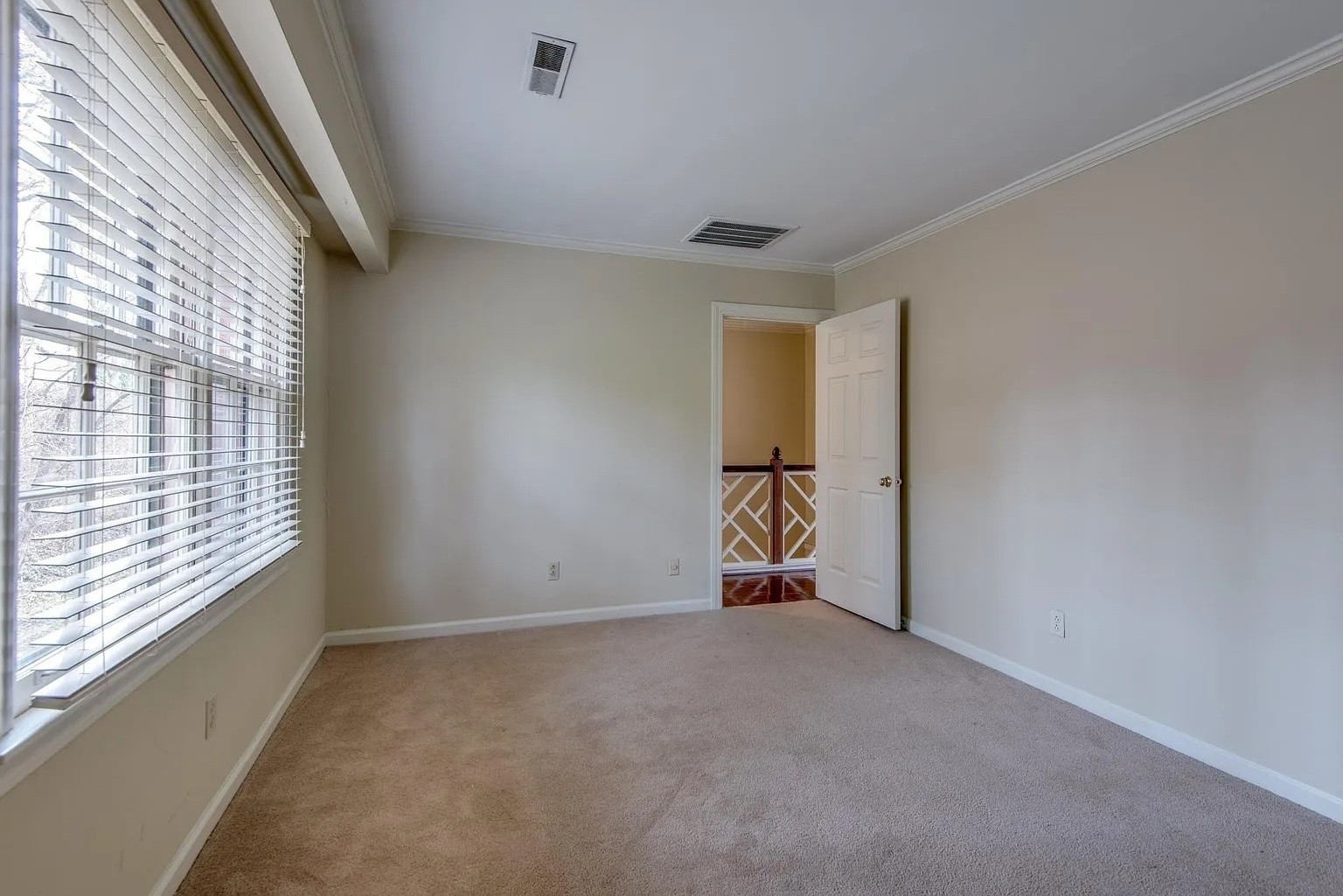 252 Westchase Dr