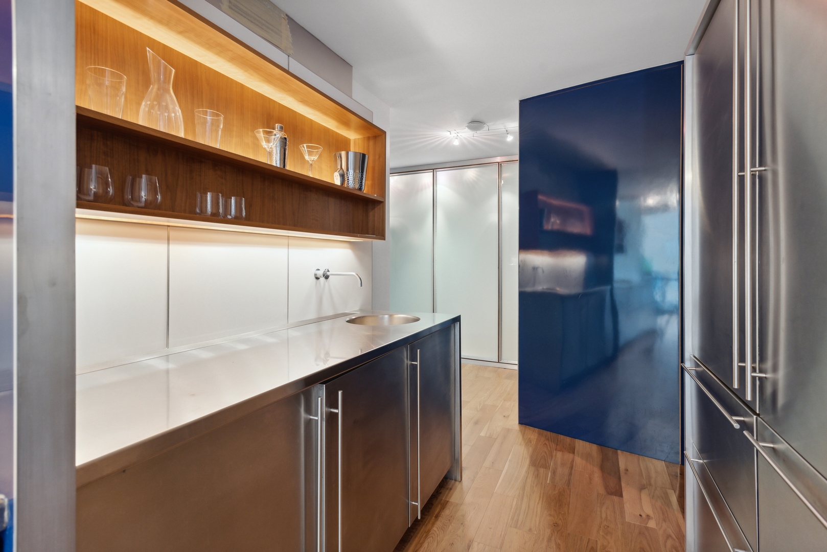 900 N Lake Shore Drive Unit: 603