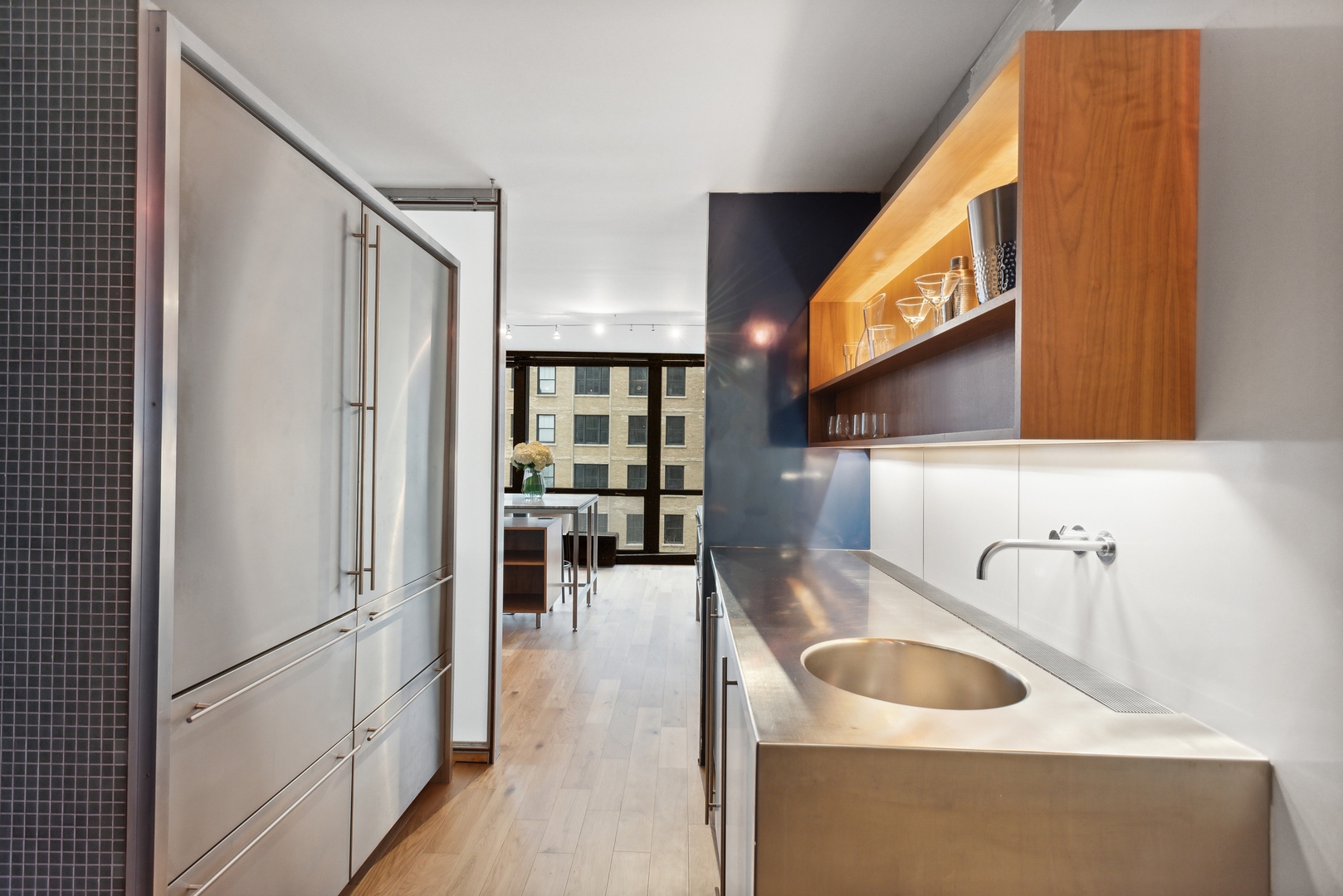 900 N Lake Shore Drive Unit: 603