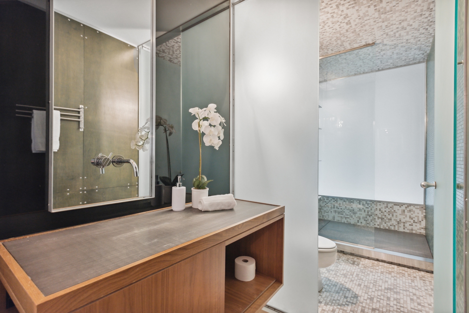 900 N Lake Shore Drive Unit: 603