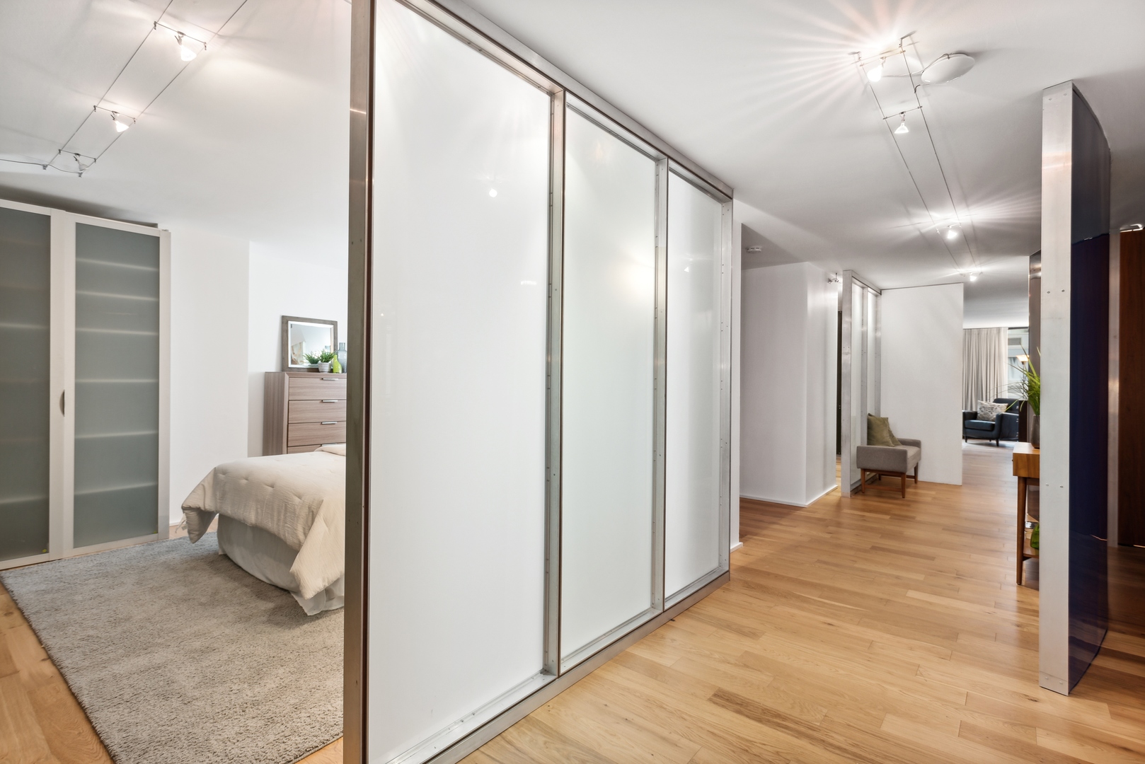 900 N Lake Shore Drive Unit: 603