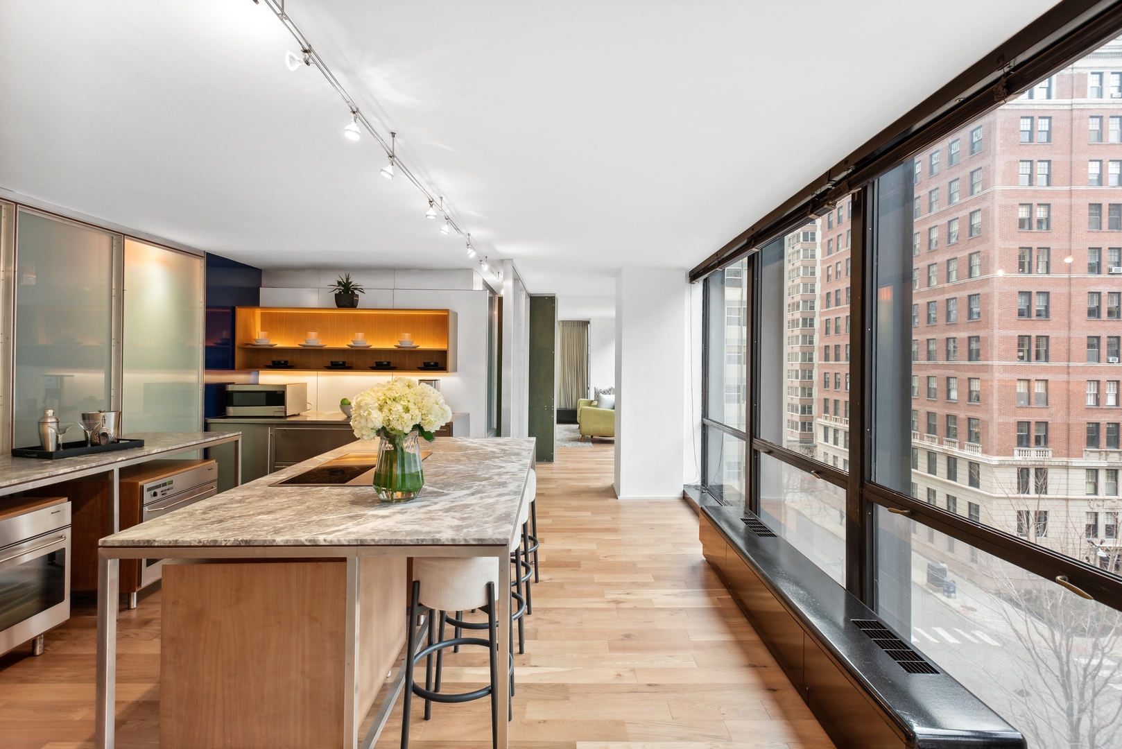 900 N Lake Shore Drive Unit: 603