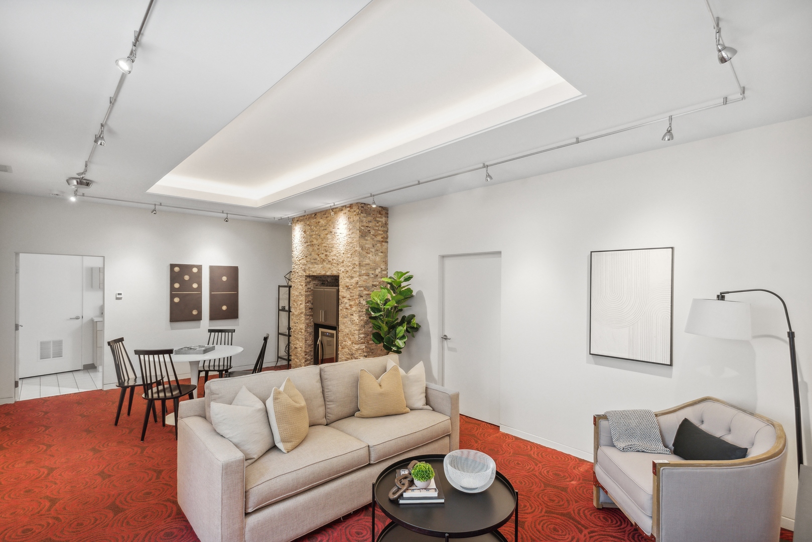 333 W Barry Avenue