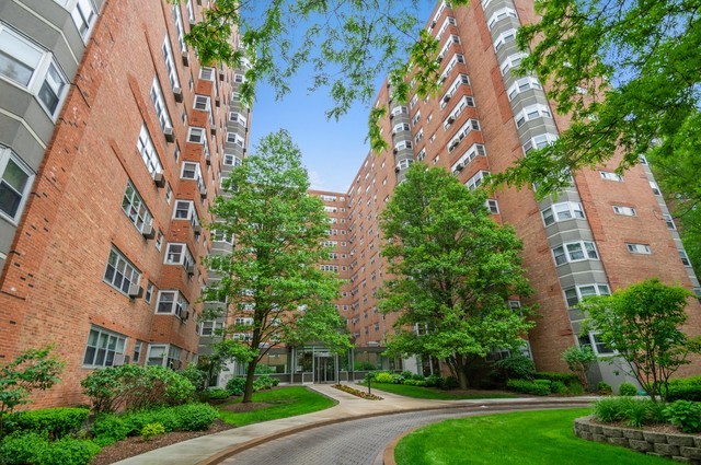 4980 N MARINE Drive Unit: 835