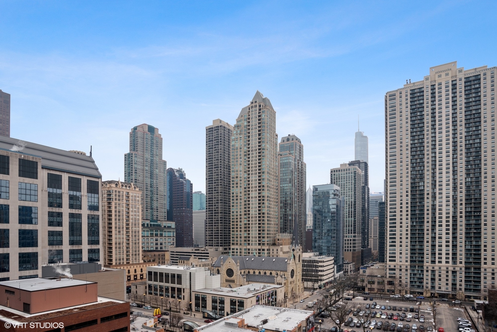 21 W Chestnut Street Unit: 1404