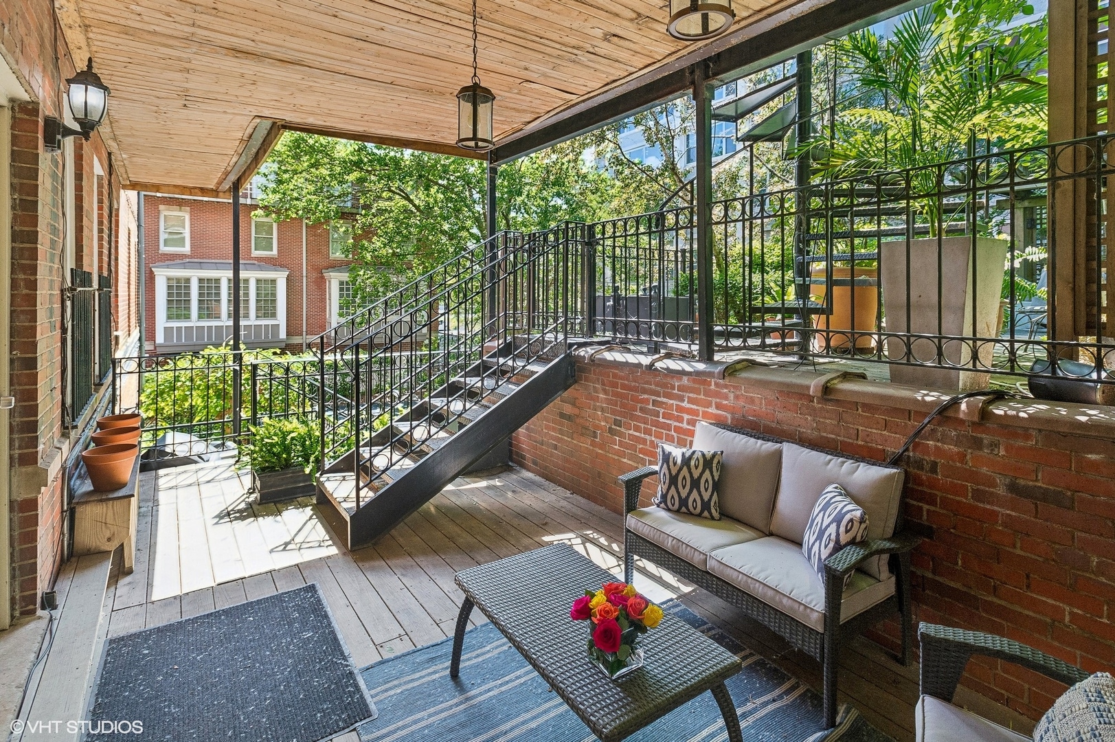 655 W Junior Terrace Unit: 1