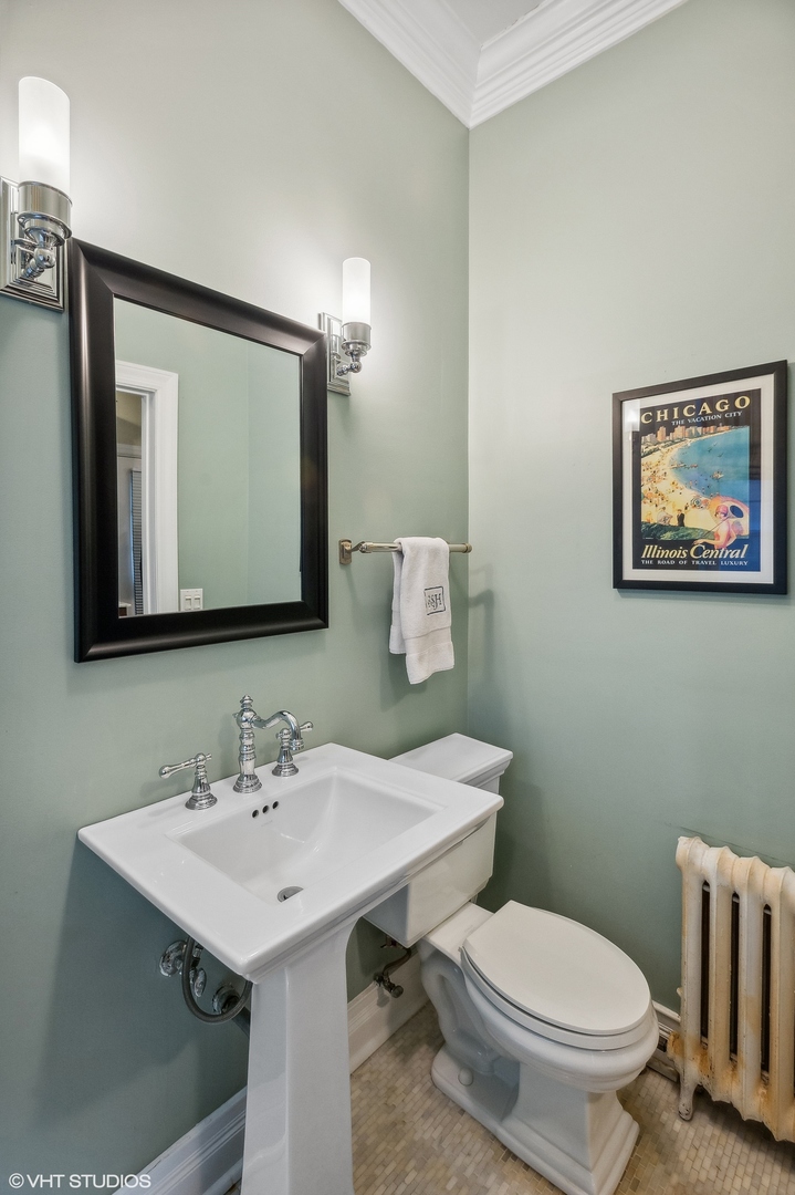 655 W Junior Terrace Unit: 1
