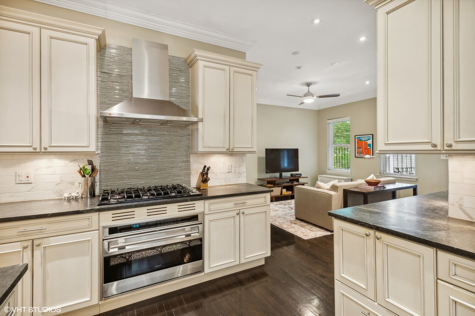 655 W Junior Terrace Unit: 1