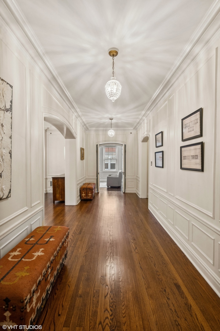 655 W Junior Terrace Unit: 1