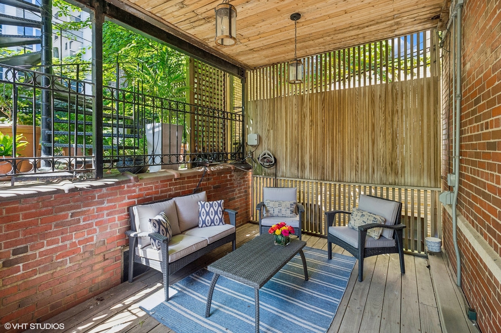 655 W Junior Terrace Unit: 1