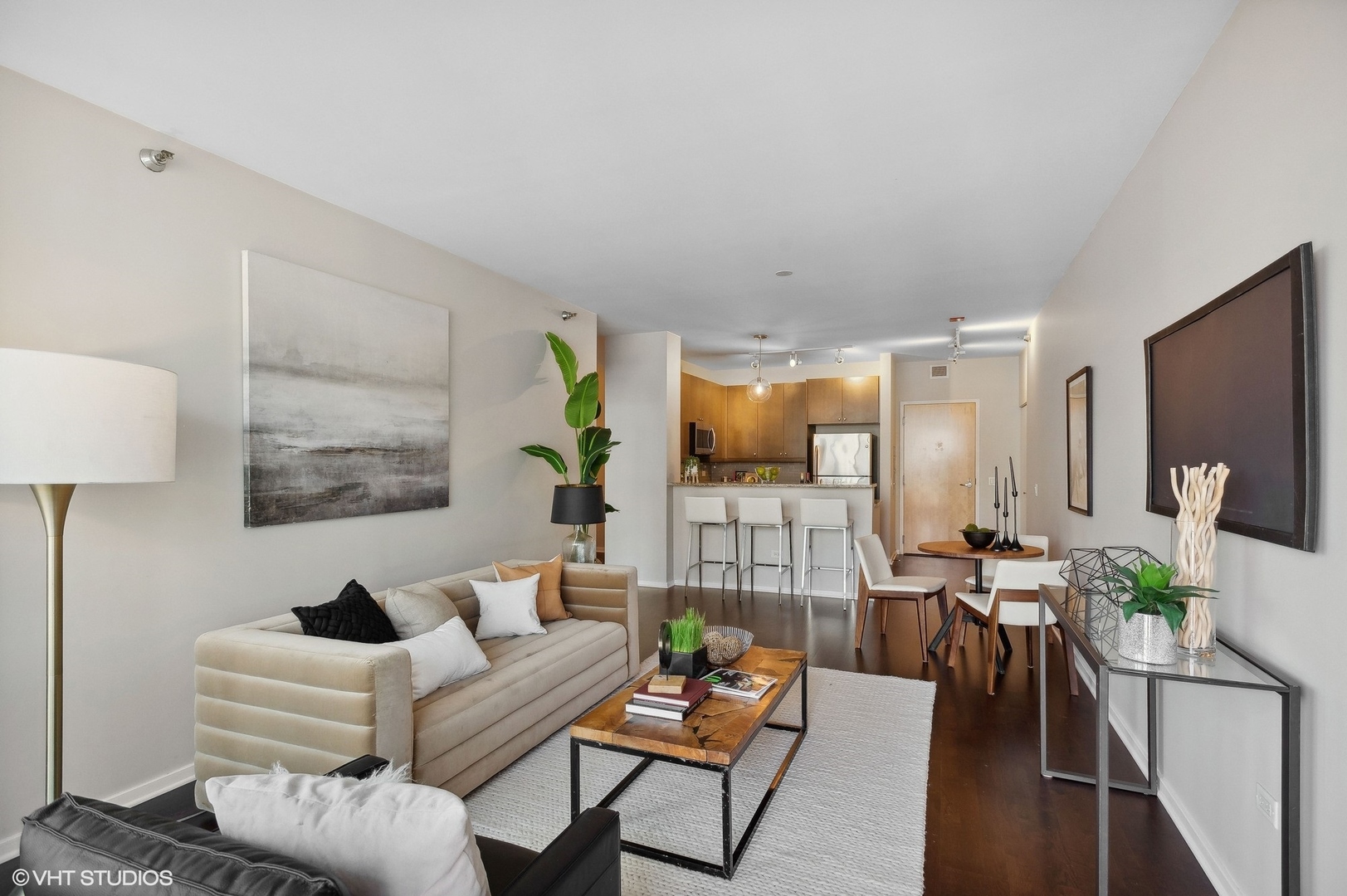 125 S GREEN Street Unit: 804A