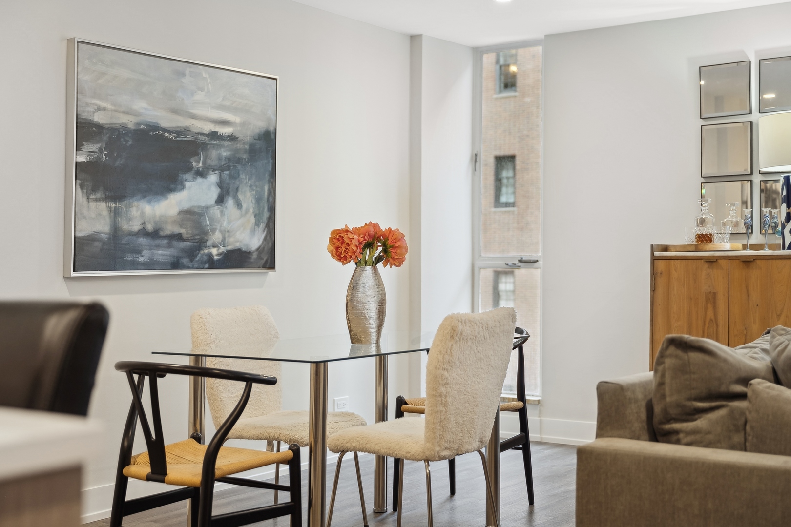 227 E Walton Place Unit: 6W