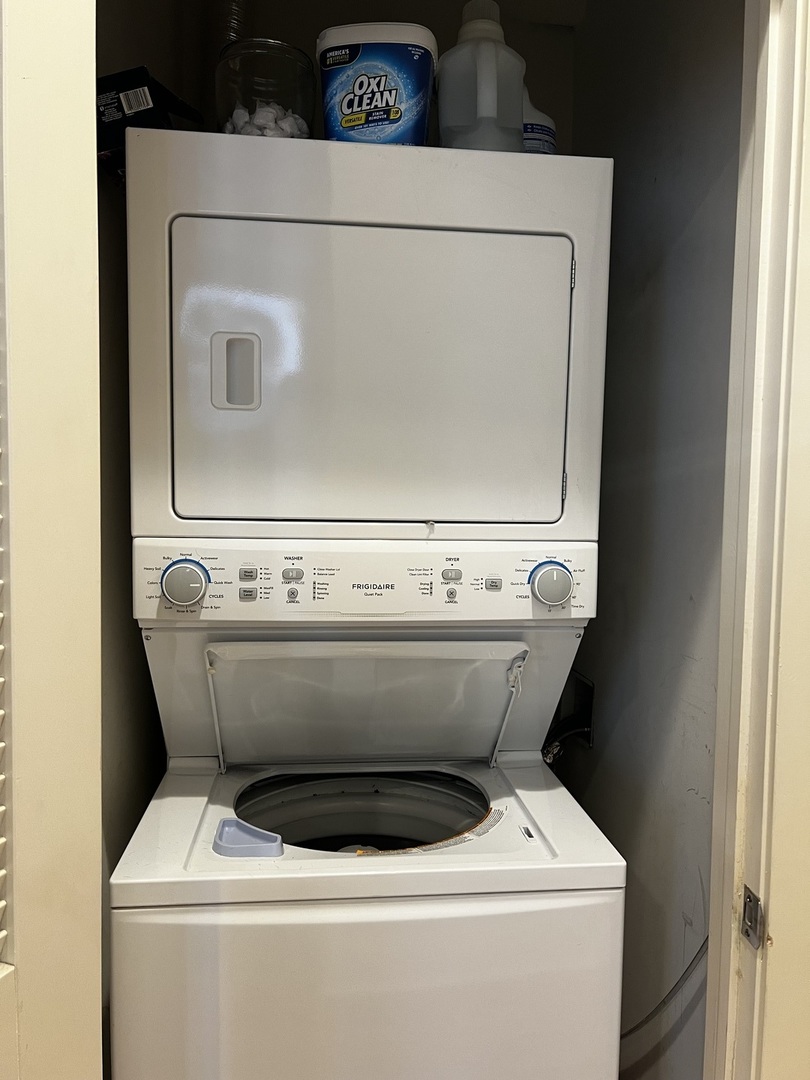 888 S Michigan Avenue Unit: 402