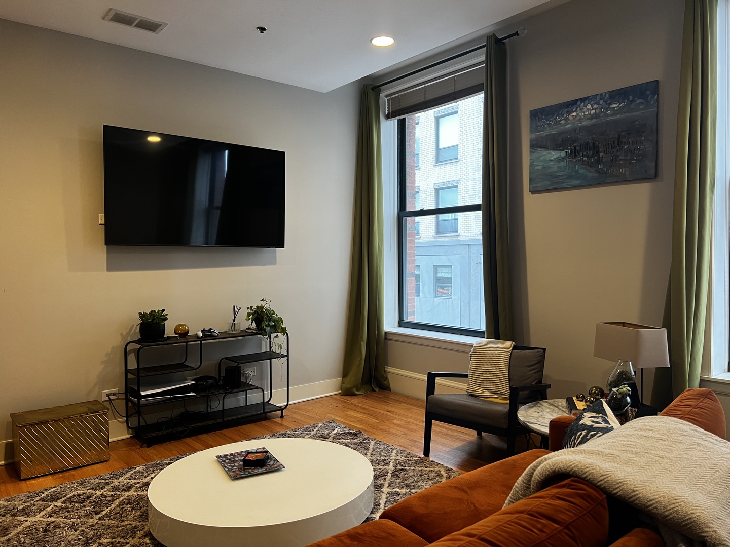 888 S Michigan Avenue Unit: 402