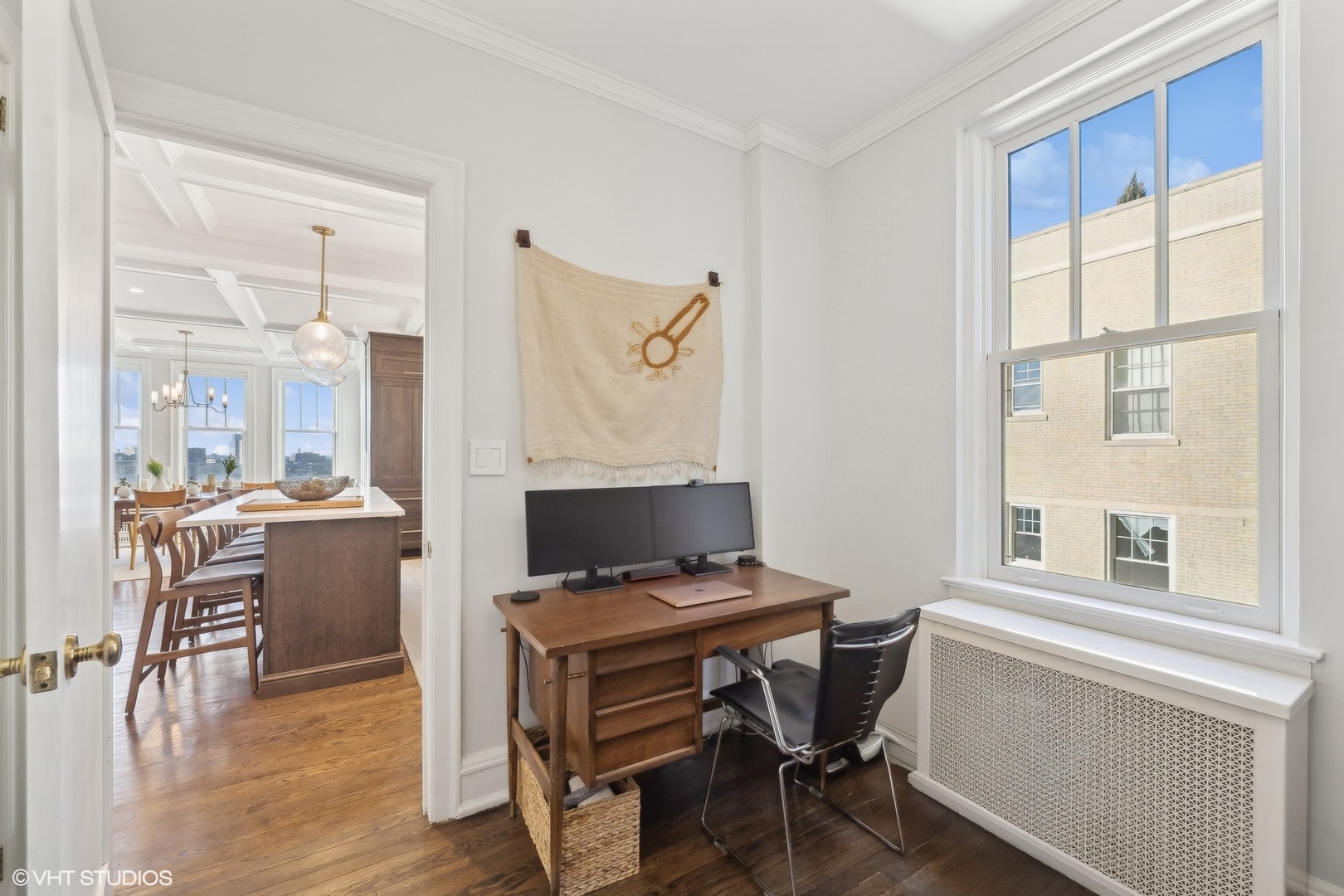 3300 N LAKE SHORE Drive Unit: 9E