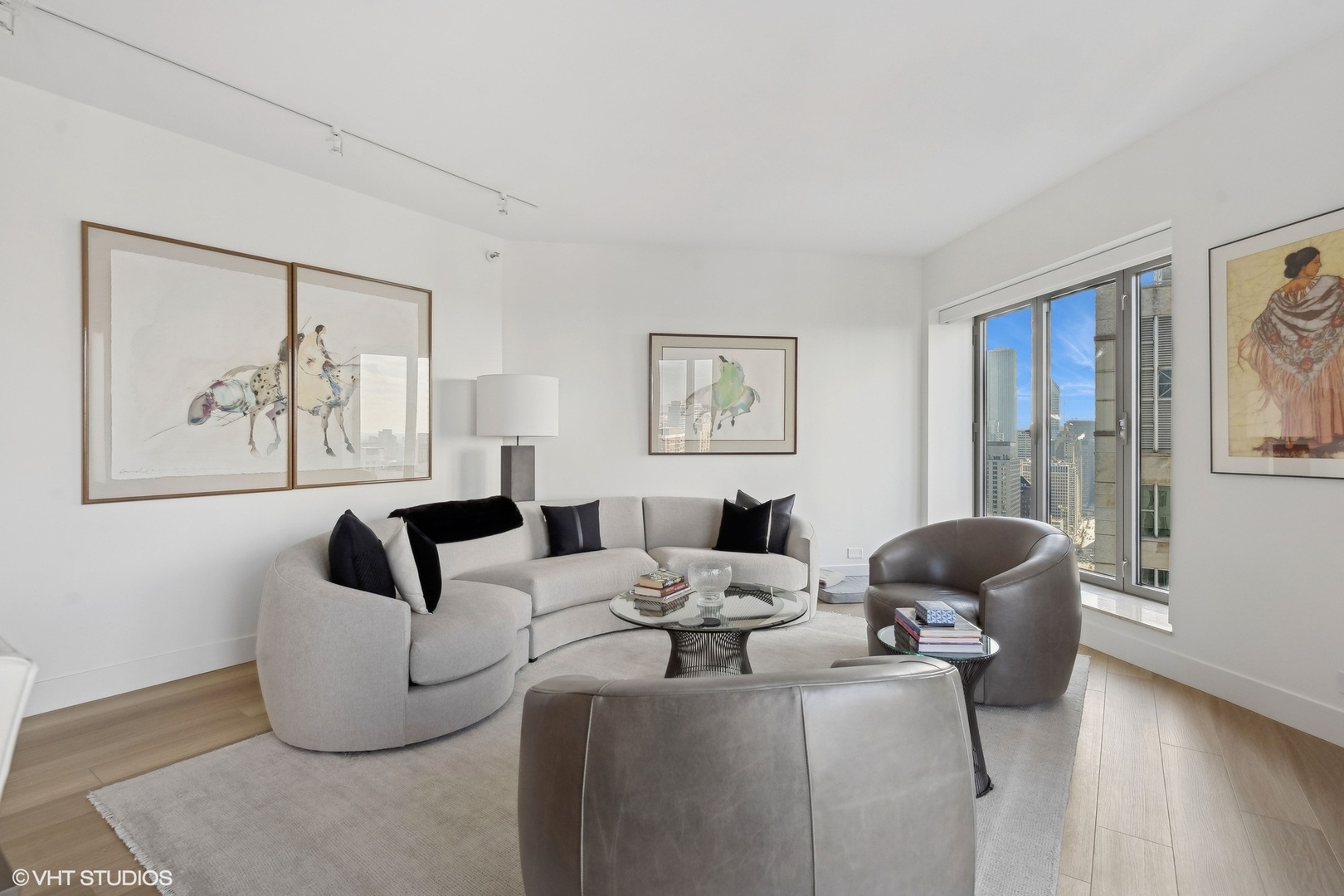 950 N Michigan Avenue Unit: 3404