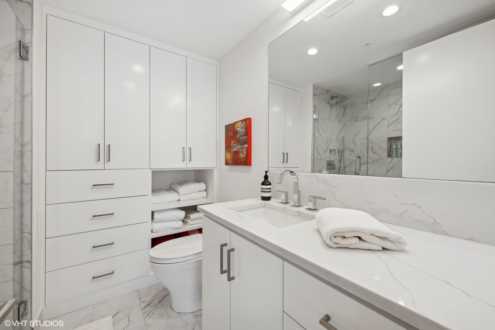 950 N Michigan Avenue Unit: 3404