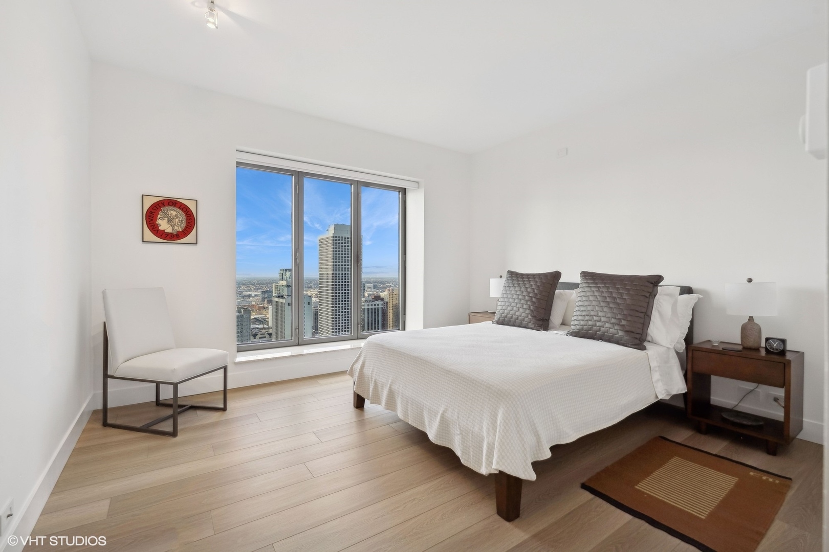 950 N Michigan Avenue Unit: 3404