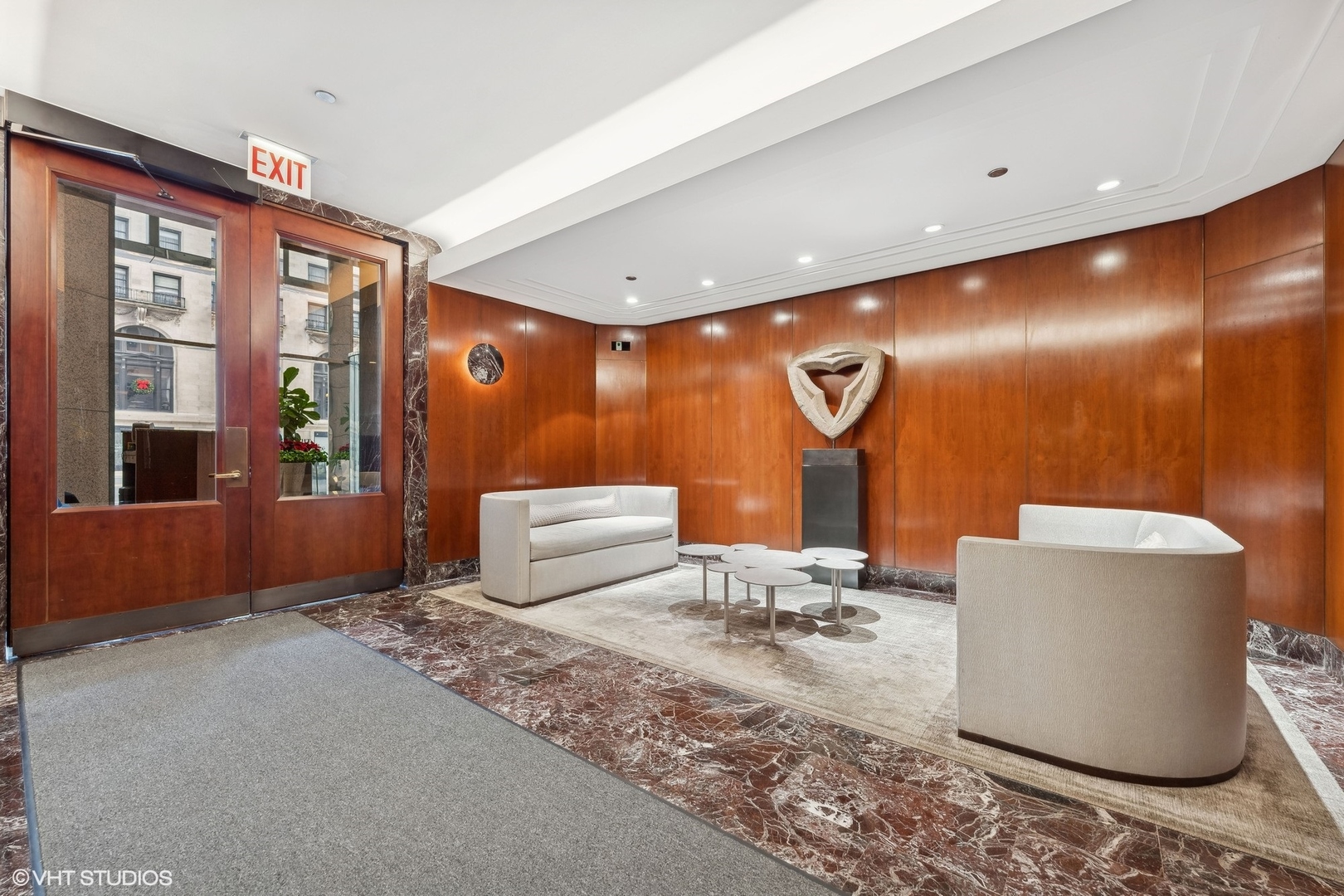 950 N Michigan Avenue Unit: 3404