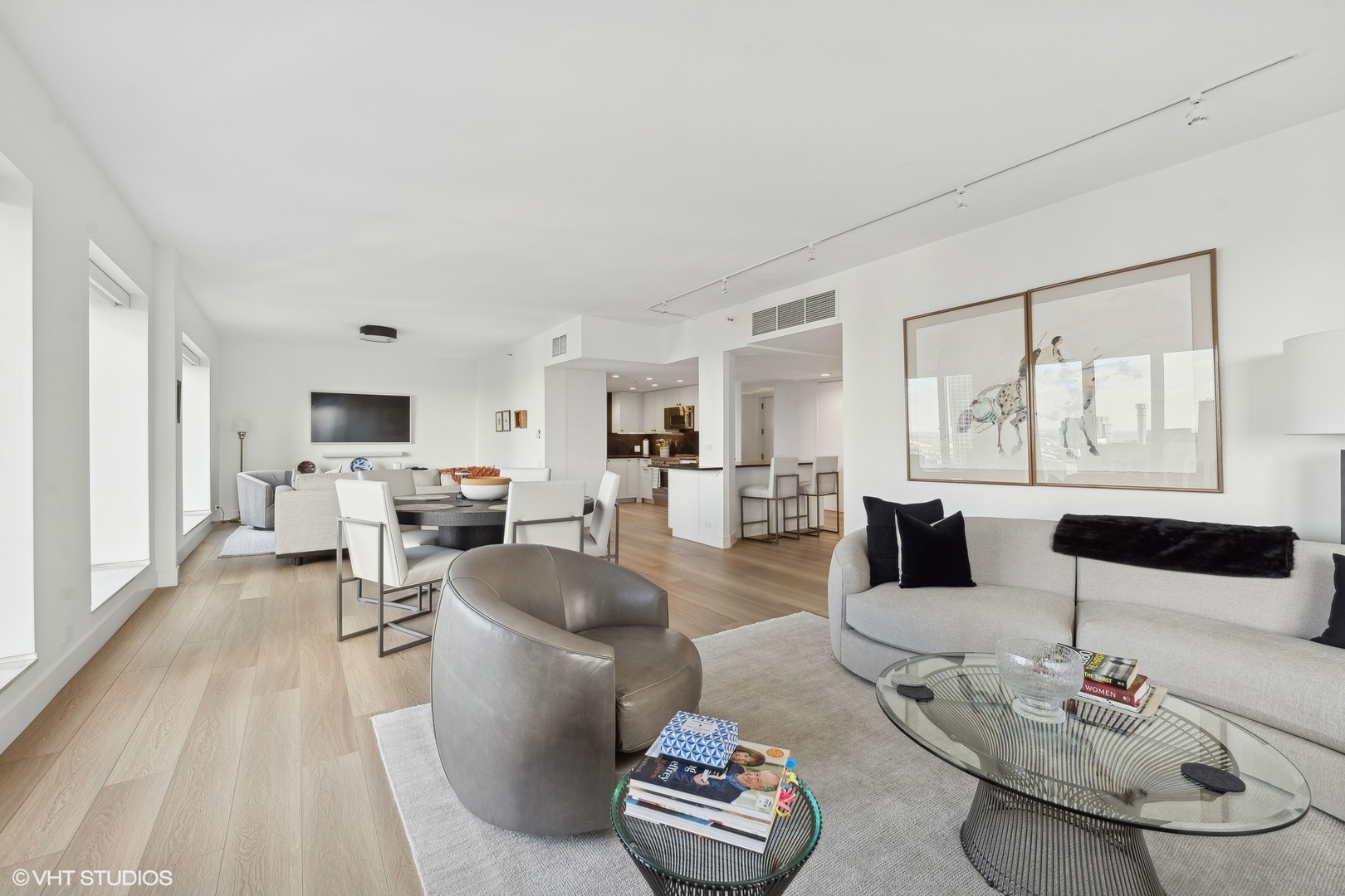 950 N Michigan Avenue Unit: 3404