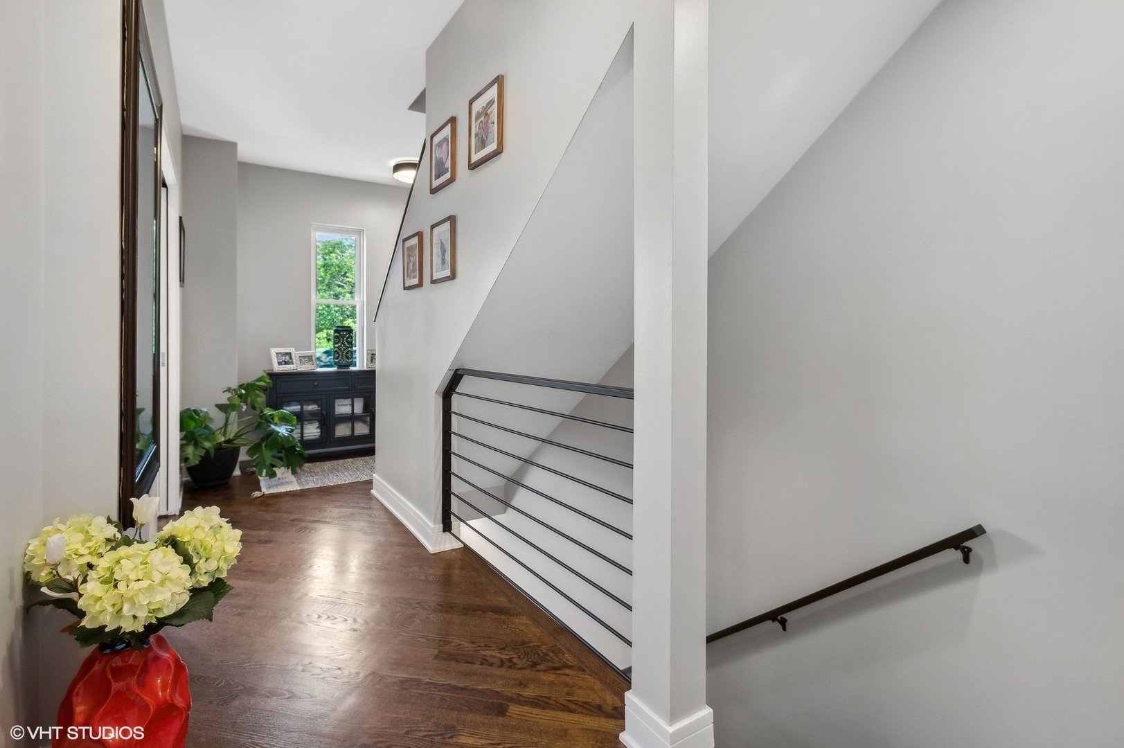 4438 N RACINE Avenue Unit: B