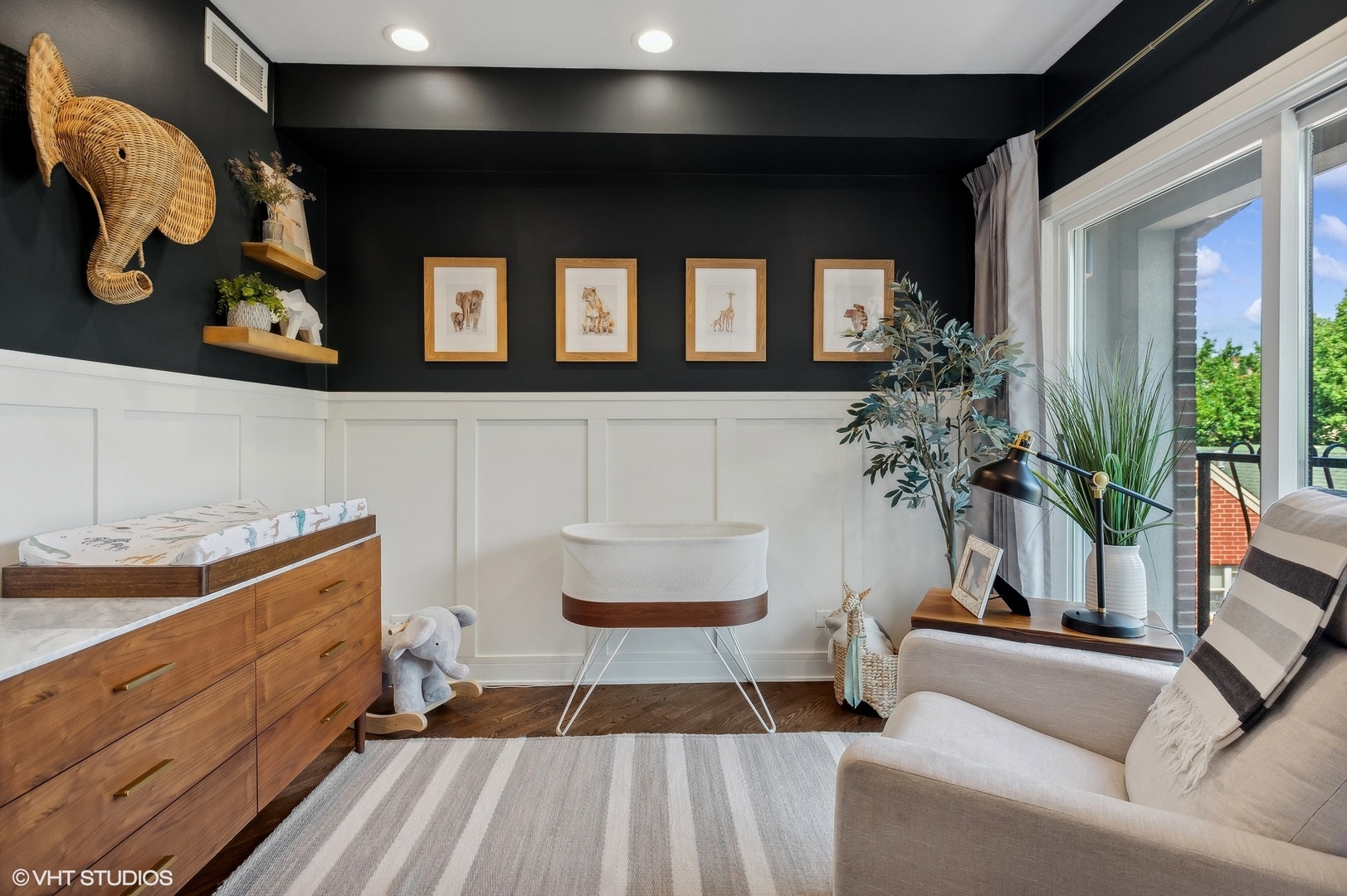 4438 N RACINE Avenue Unit: B