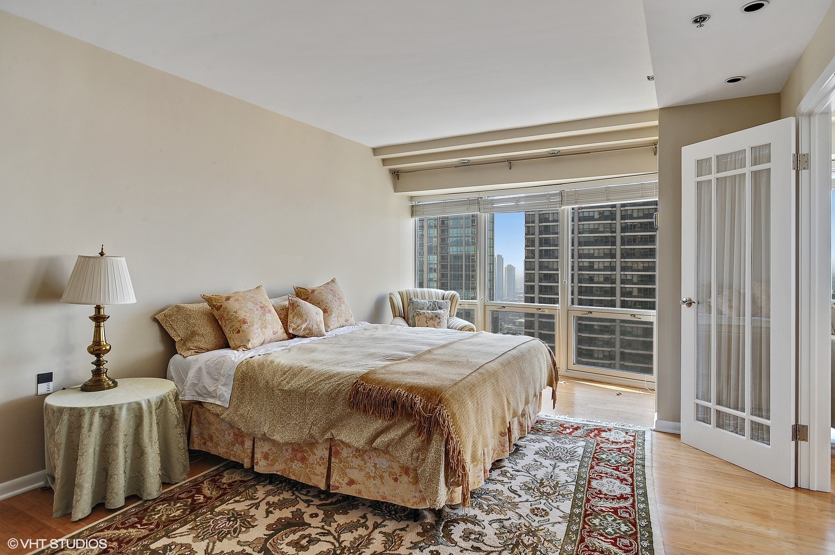 100 E HURON Street Unit: 2701