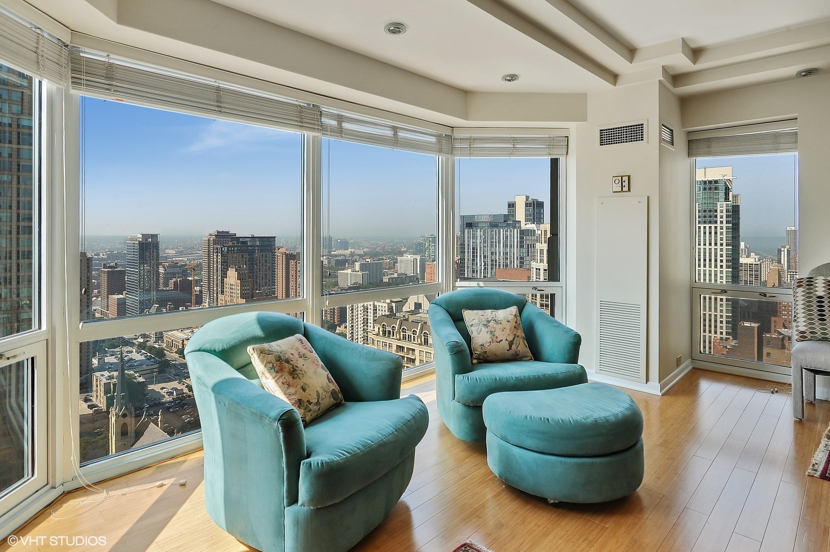 100 E HURON Street Unit: 2701