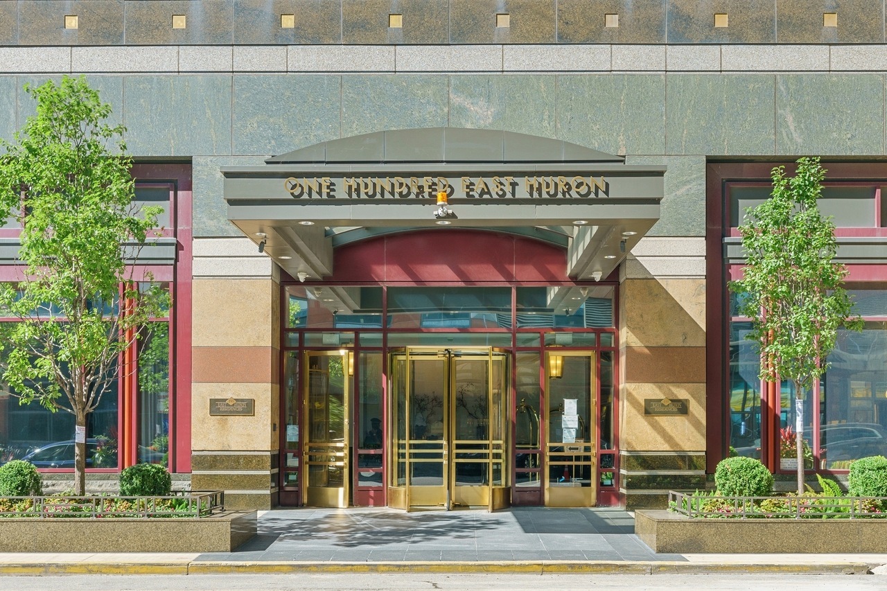 100 E HURON Street Unit: 2701