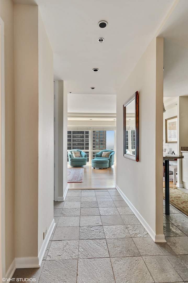 100 E HURON Street Unit: 2701