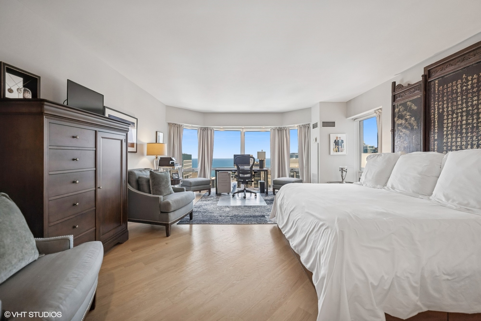 100 E Huron Street Unit: 3104