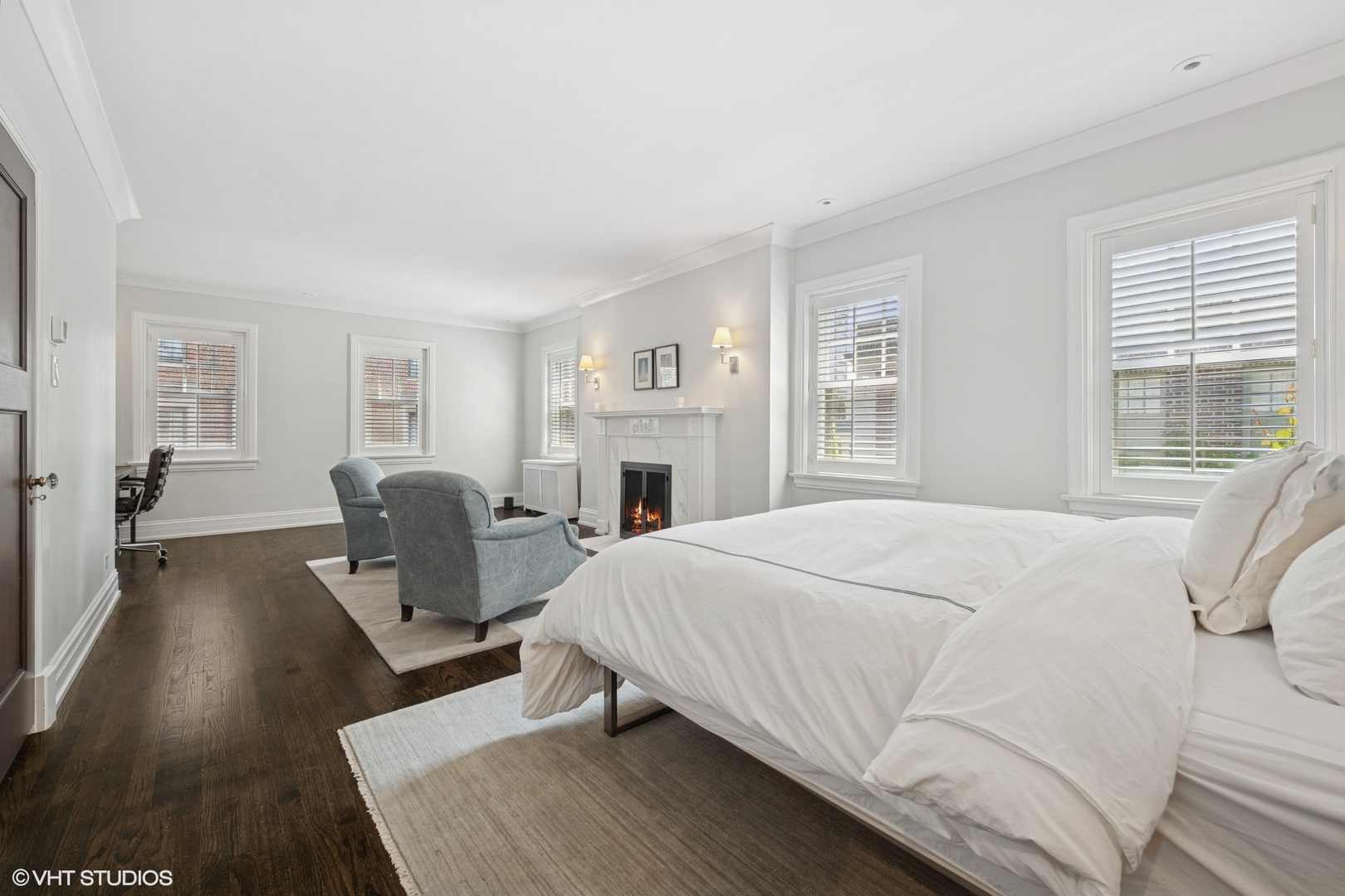 40 W Schiller Street Unit: A2