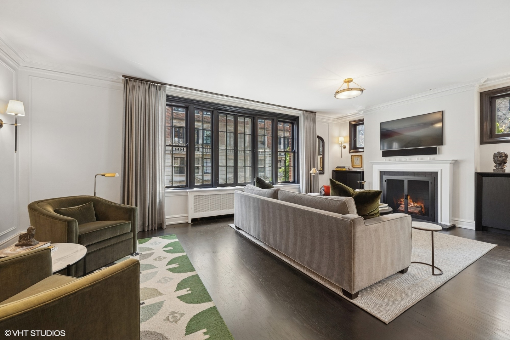 40 W Schiller Street Unit: A2