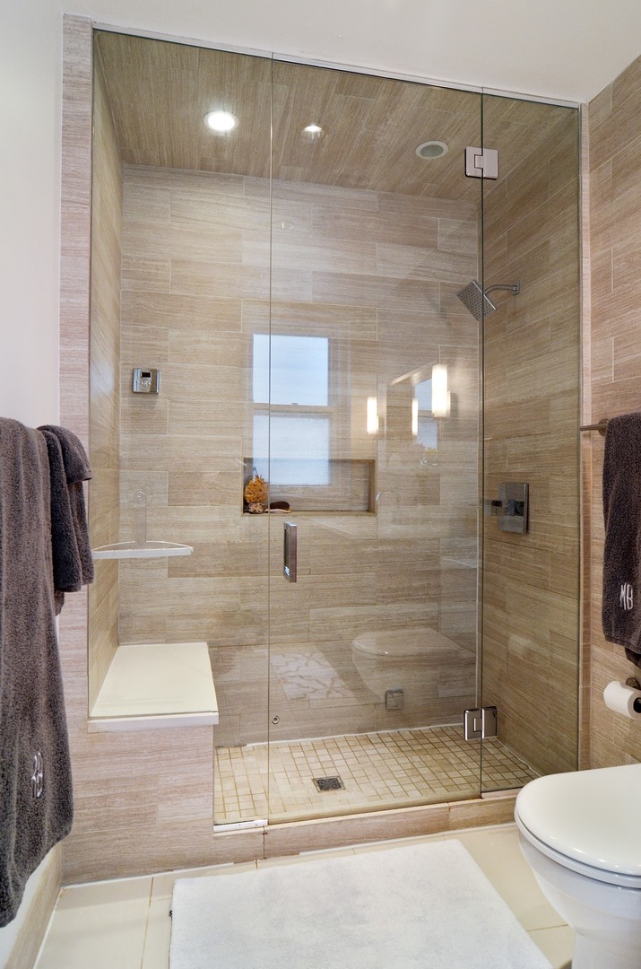 3400 N LAKE SHORE Drive Unit: 2D