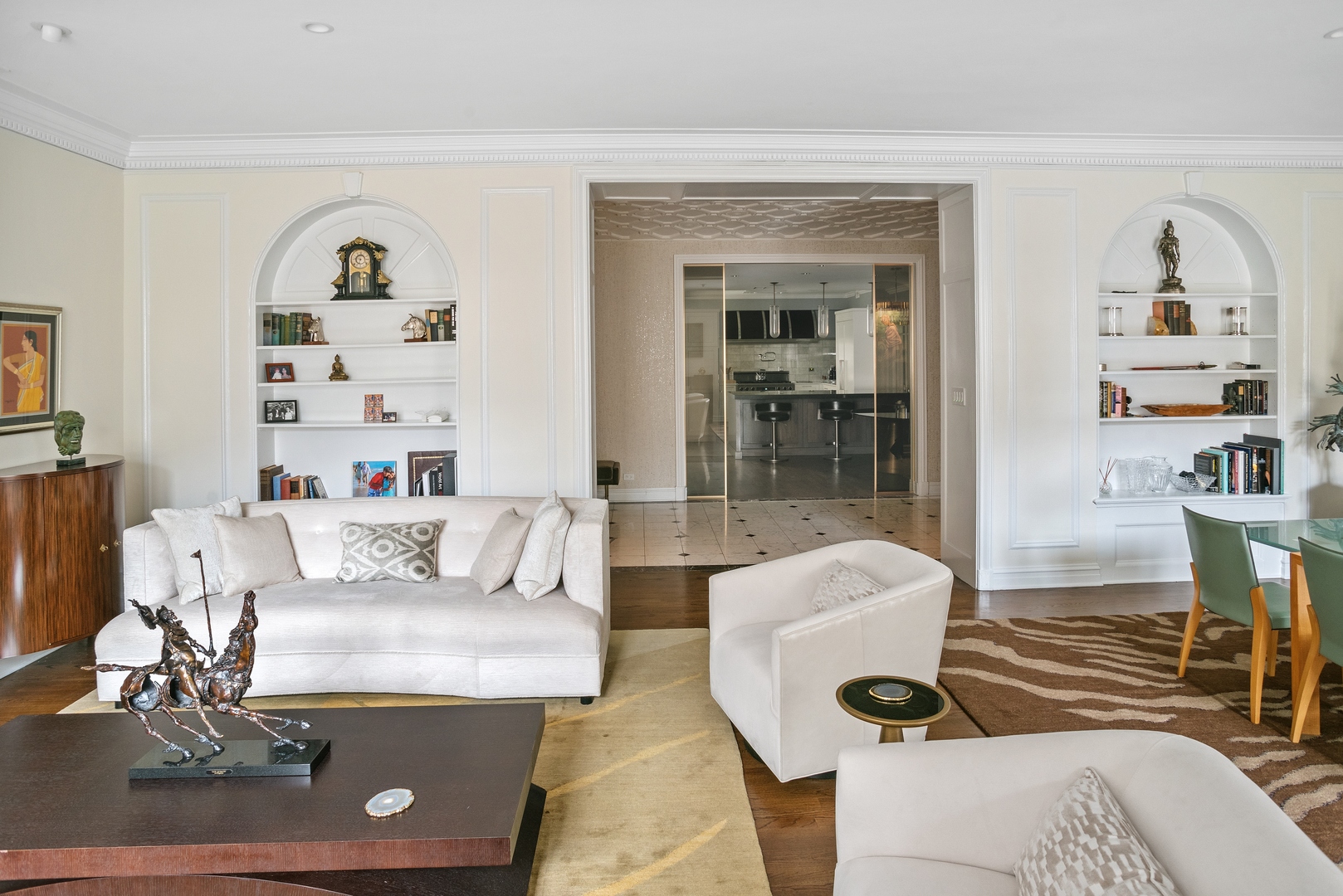 3400 N LAKE SHORE Drive Unit: 2D