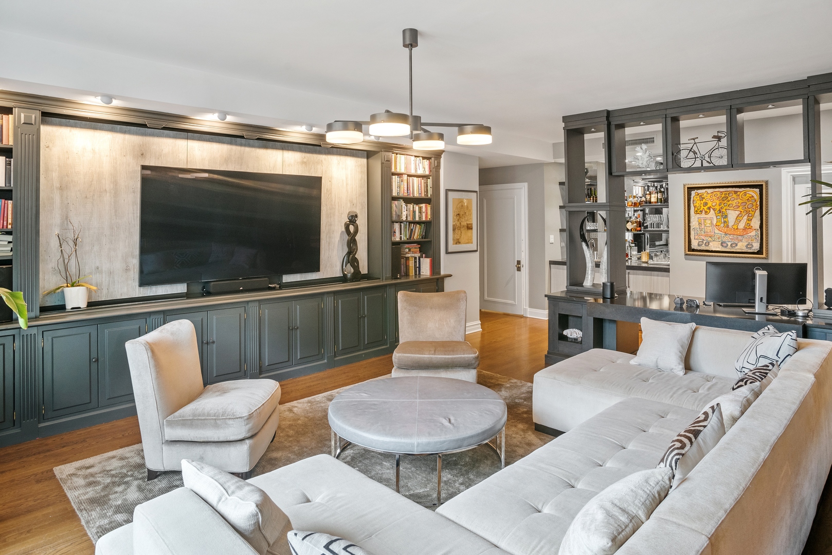 3400 N LAKE SHORE Drive Unit: 2D