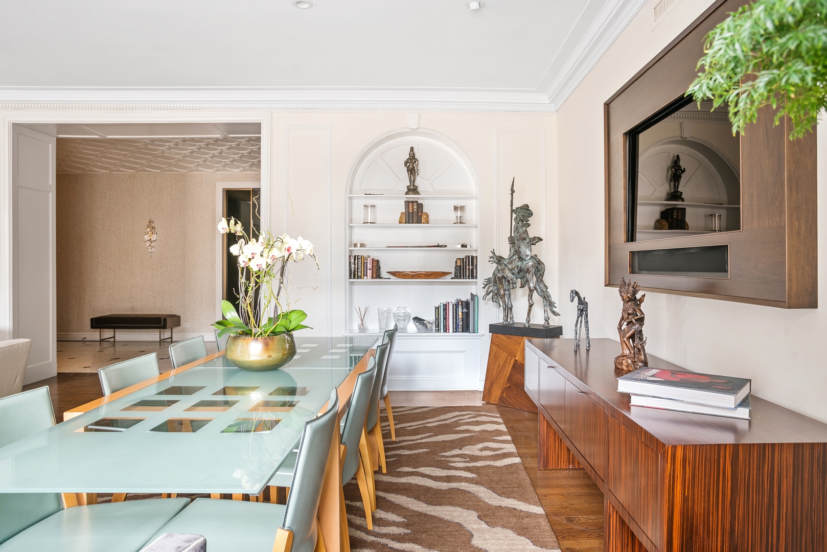 3400 N LAKE SHORE Drive Unit: 2D